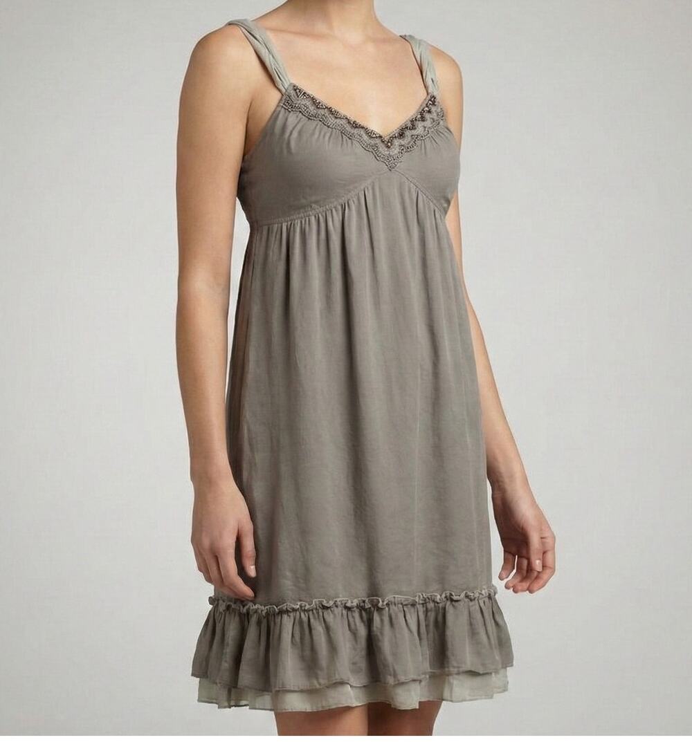 Miss Bison M Green Dress Sleeveless Ruffled Hemline Embroidered Detail